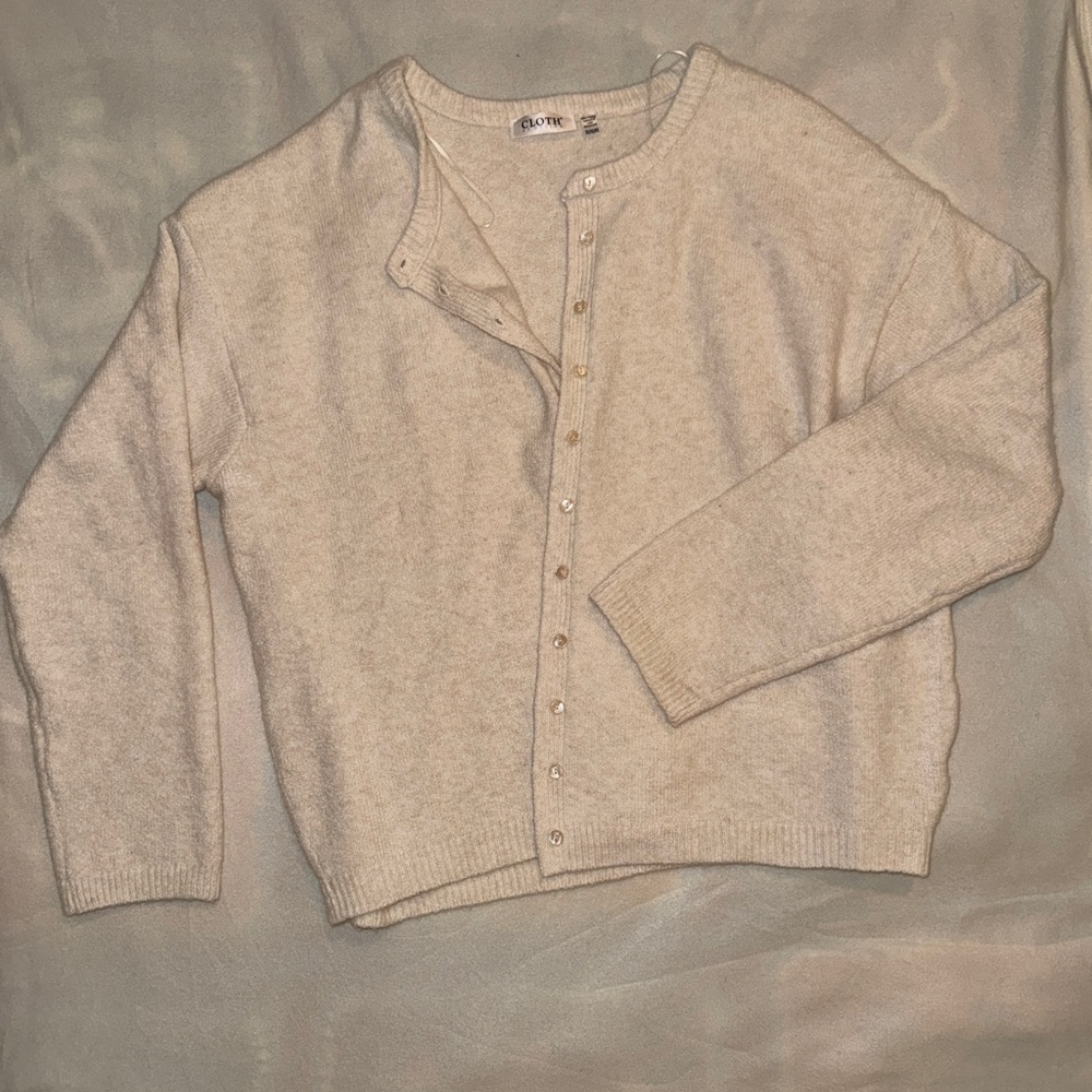 Cream XL Button-Up Cardigan
